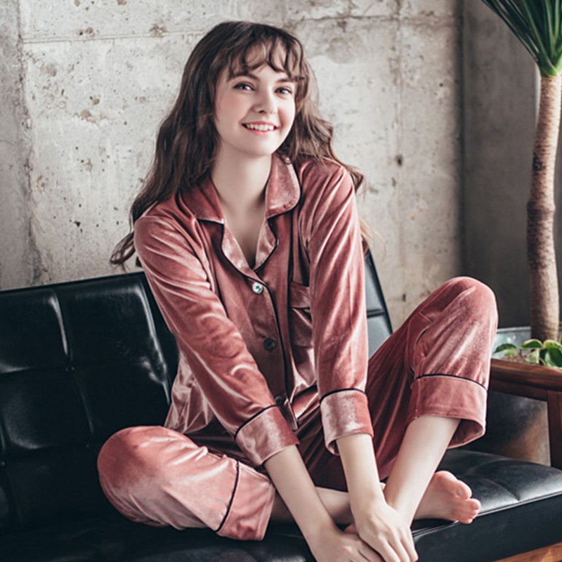 Untitled design (71) HEXI Velvet Pyjamas