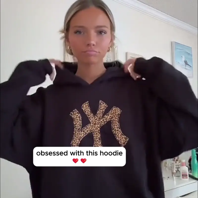 ezgif-7c93d9c77eb1a0 Isabella - Leopard Print Hoodie